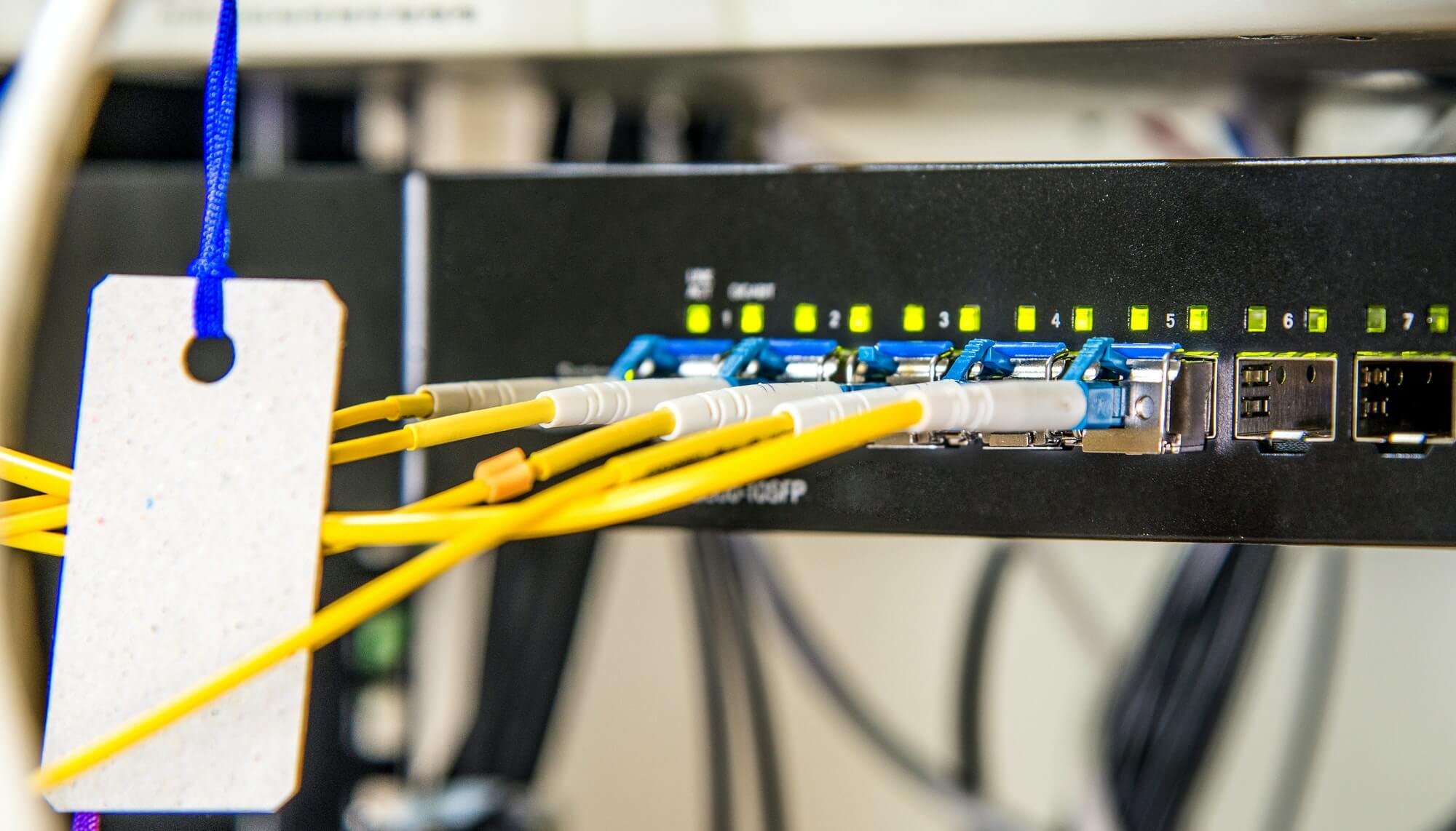 fiber-optic-connectors-1-1.jpg